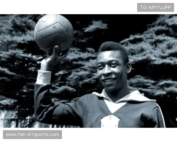 从贫民窟到绿茵场传奇这位足球天才如何逆袭成世界巨星