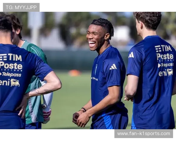 意大利足球传奇巨星回顾：从贝卢斯科尼到因西涅的辉煌历程